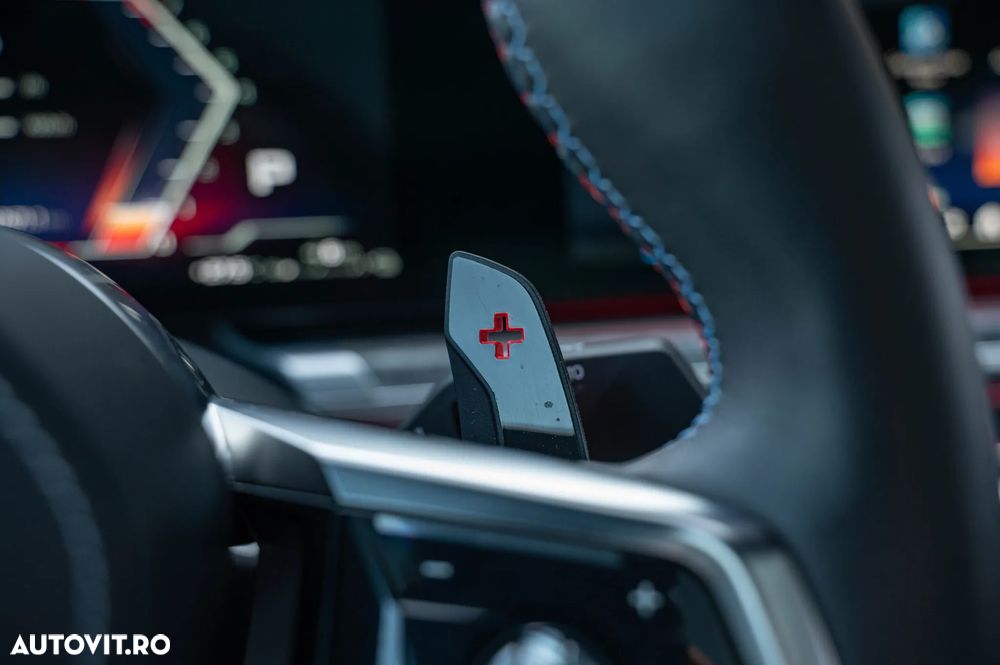 BMW M7 M760e xDrive - 22