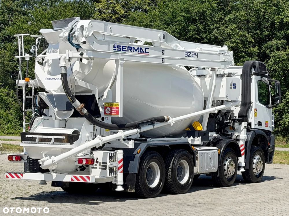 Mercedes-Benz AROCS 3743 * POMPA DO BETONU 24 m + PILOT * STAN BDB / 8x4 - 8