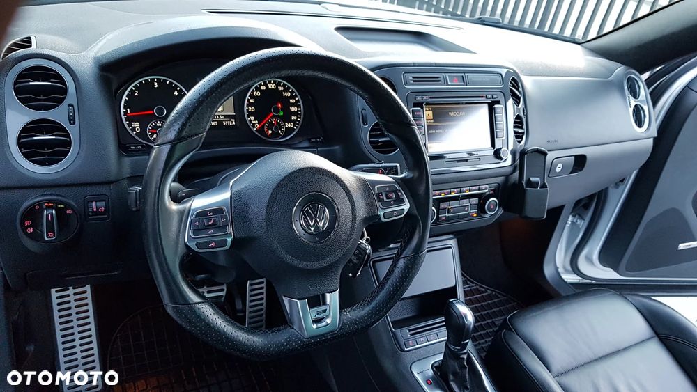 Volkswagen Tiguan 2.0 TDI 4Mot R-Style DSG - 26