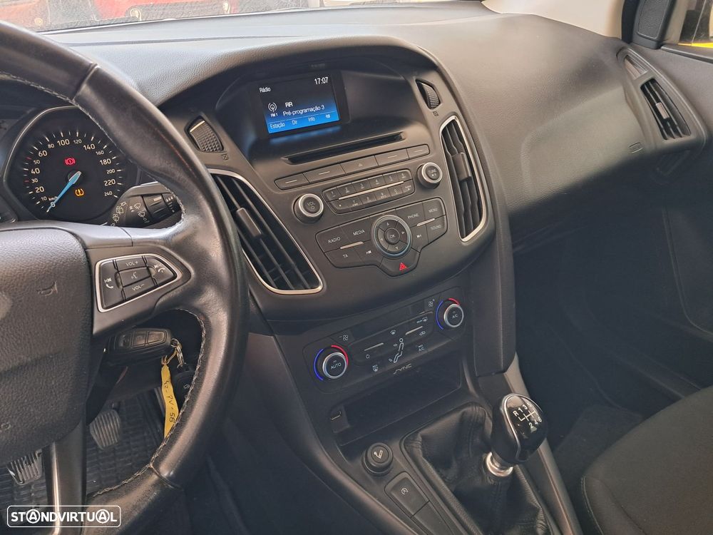 Ford Focus 1.5 TDCi Titanium - 6