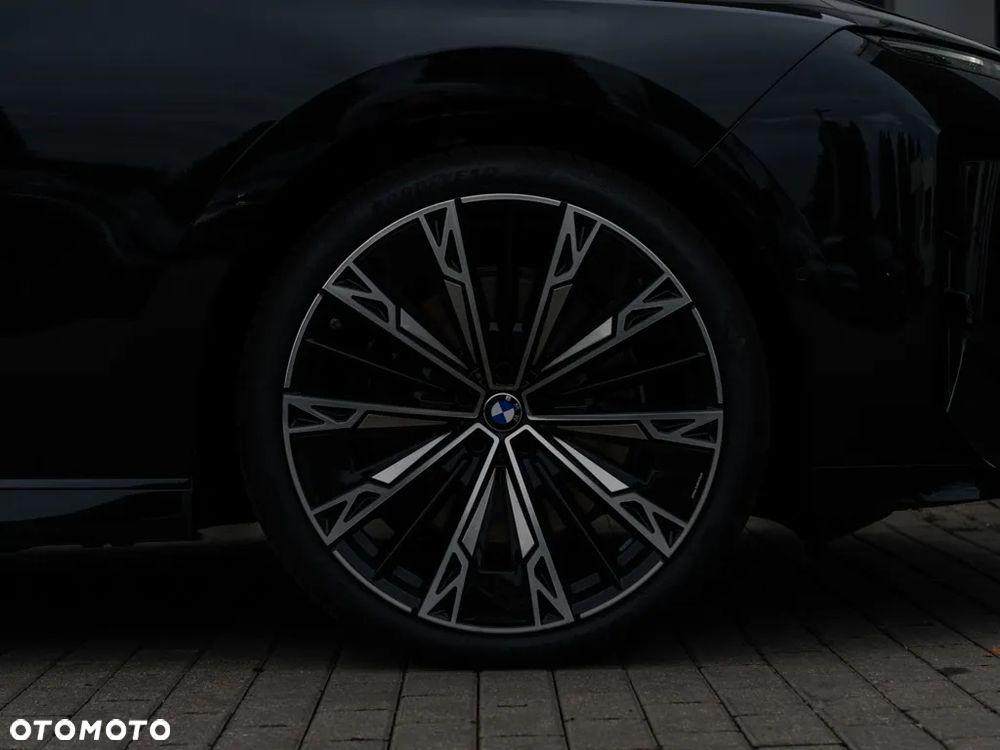 BMW Seria 7 740 xDrive - 6