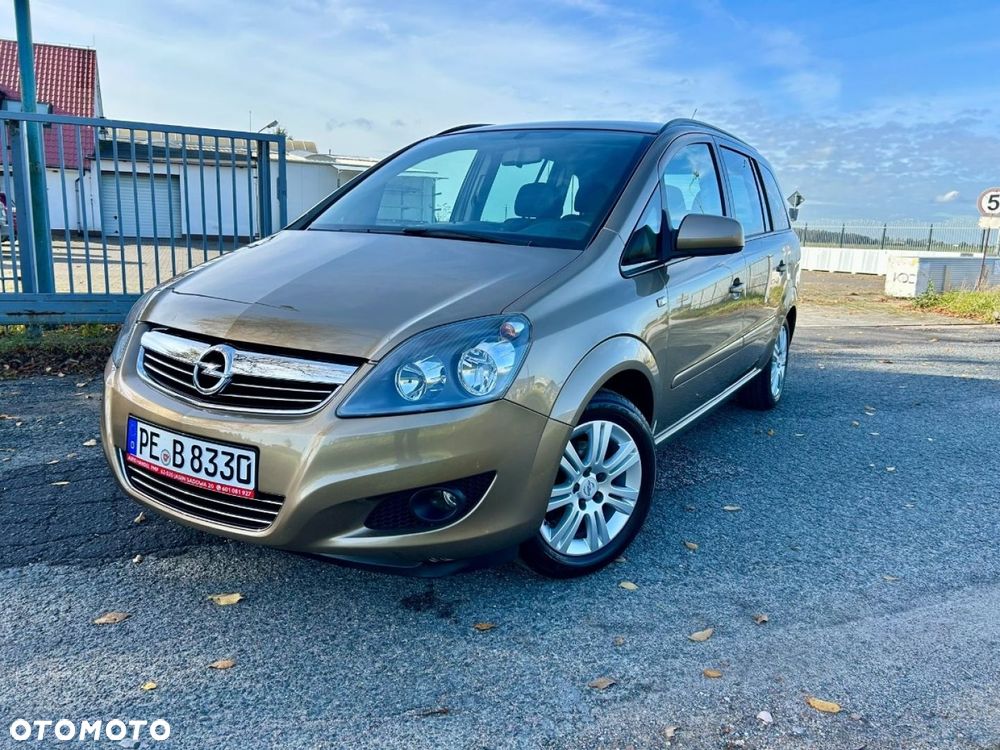 Opel Zafira - 1