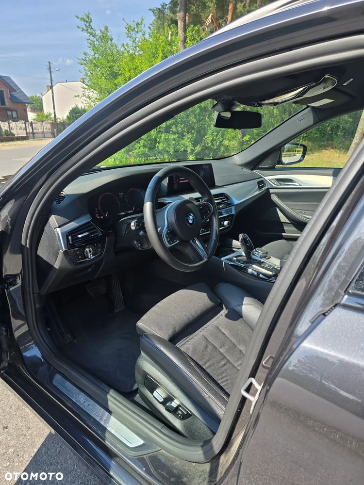 BMW Seria 5 520d Sport Line - 5