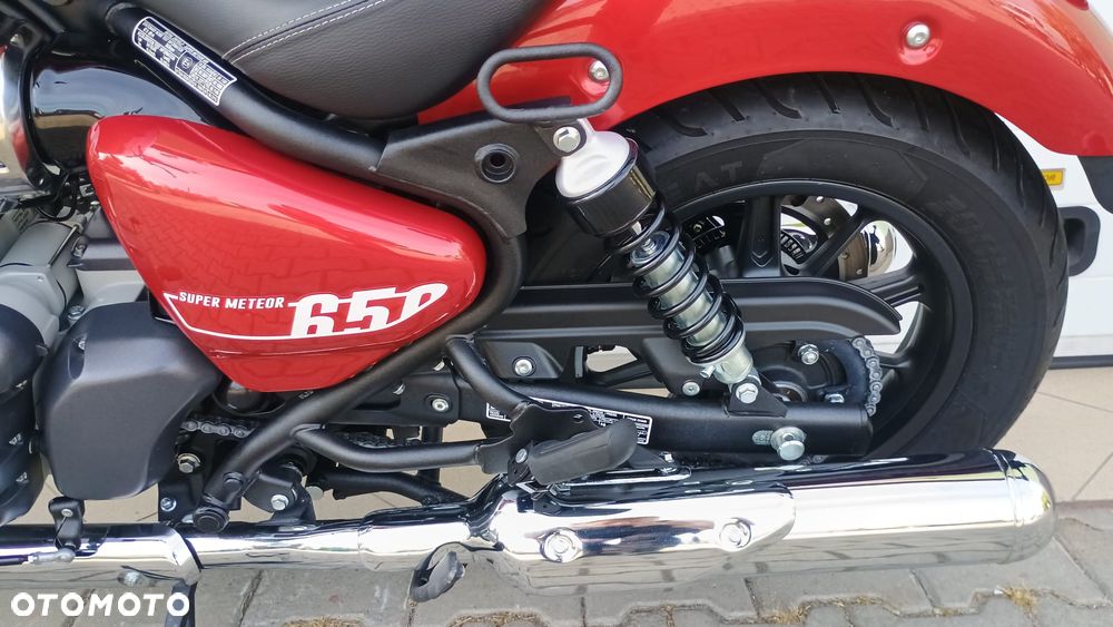 Royal Enfield Super Meteor - 18