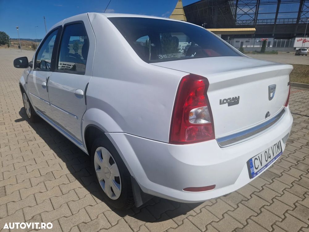 Dacia Logan 1.6 MPI Laureate - 3