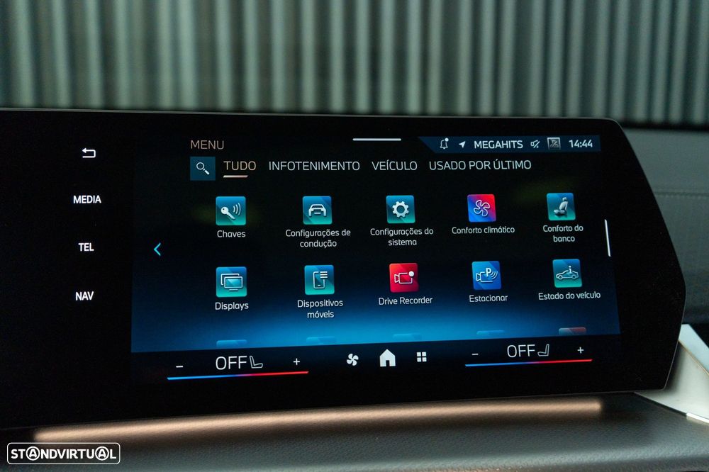 BMW iX2 eDrive20 Pack Desportivo M - 27