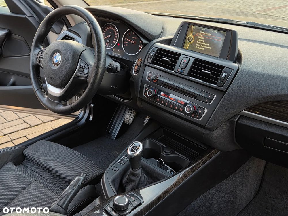 BMW Seria 2 220i Modern Line - 24