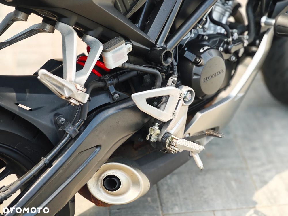 Honda CB - 21