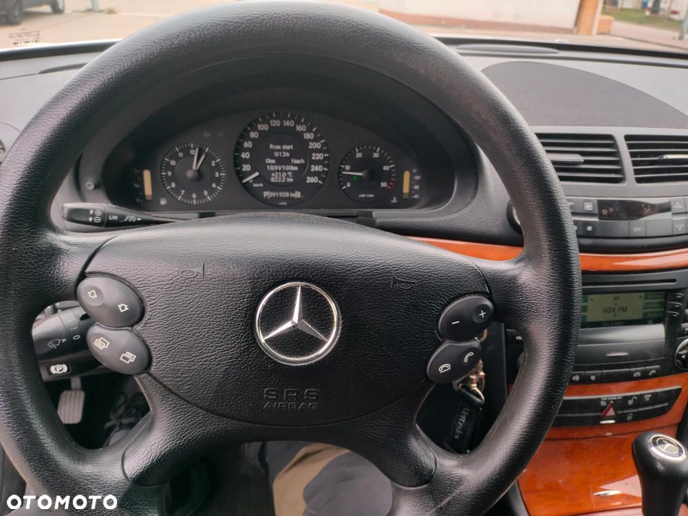 Mercedes-Benz Klasa E - 18