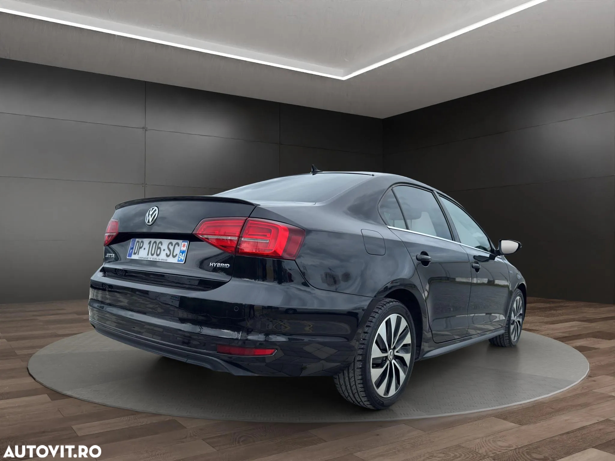 Volkswagen Jetta 1.4 Hybrid DSG - 3