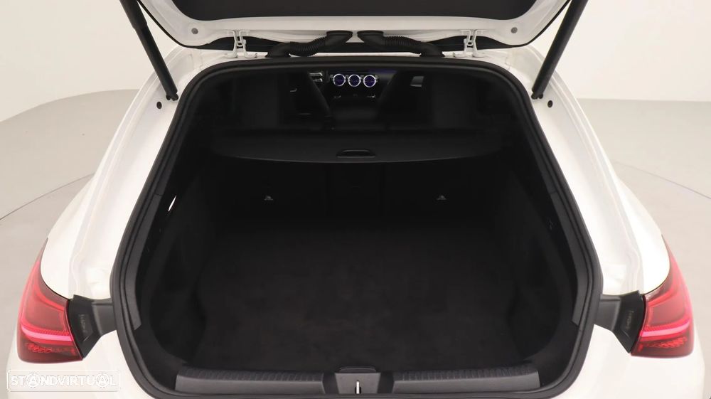 Mercedes-Benz CLA 250 e Shooting Brake AMG Line - 27