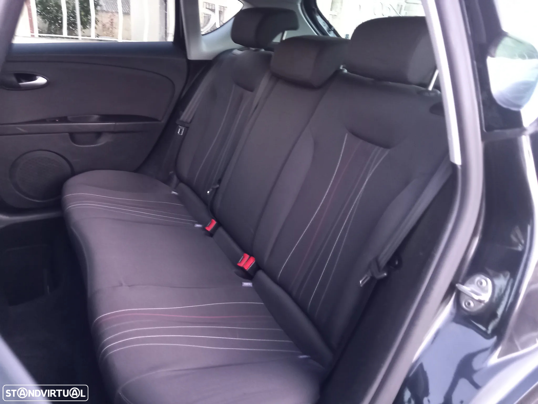 SEAT Leon 1.6 TDI Copa - 13