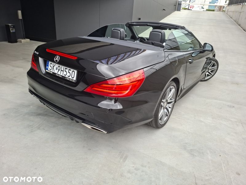 Mercedes-Benz SL - 17