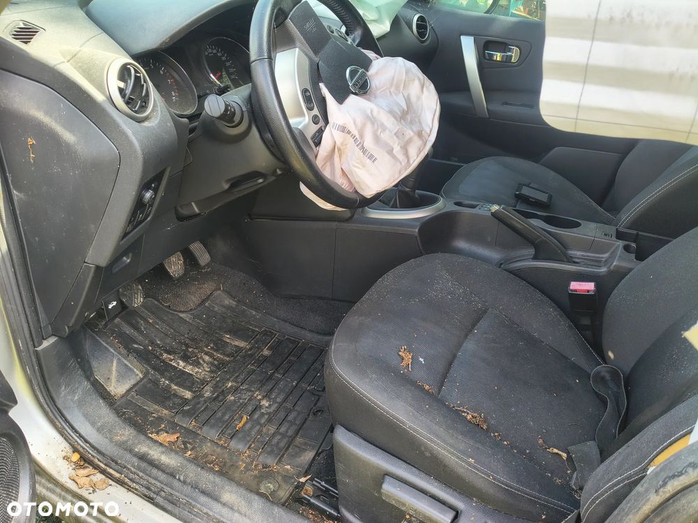 Nissan Qashqai 1.6 visia - 10