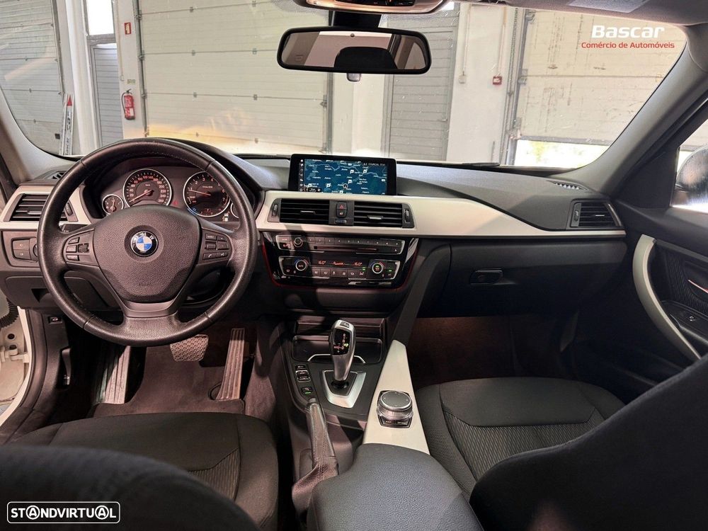 BMW 330 - 17