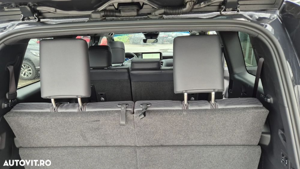 Toyota Land Cruiser 250 2.8l D-4D 204 CP A/T 7 locuri Luxury - 28