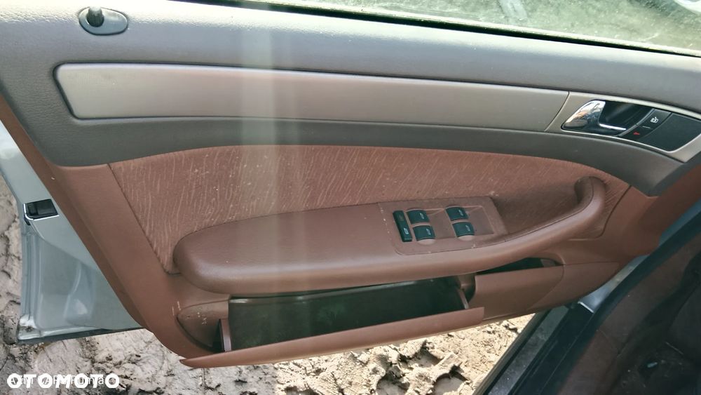 AUDI A6 C5 2.4 BENZYNA - 7