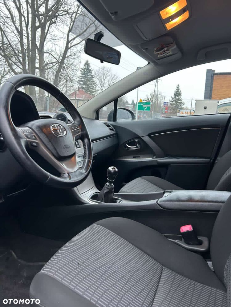 Toyota Avensis 2.0 D-4D Sol+NAVI - 5