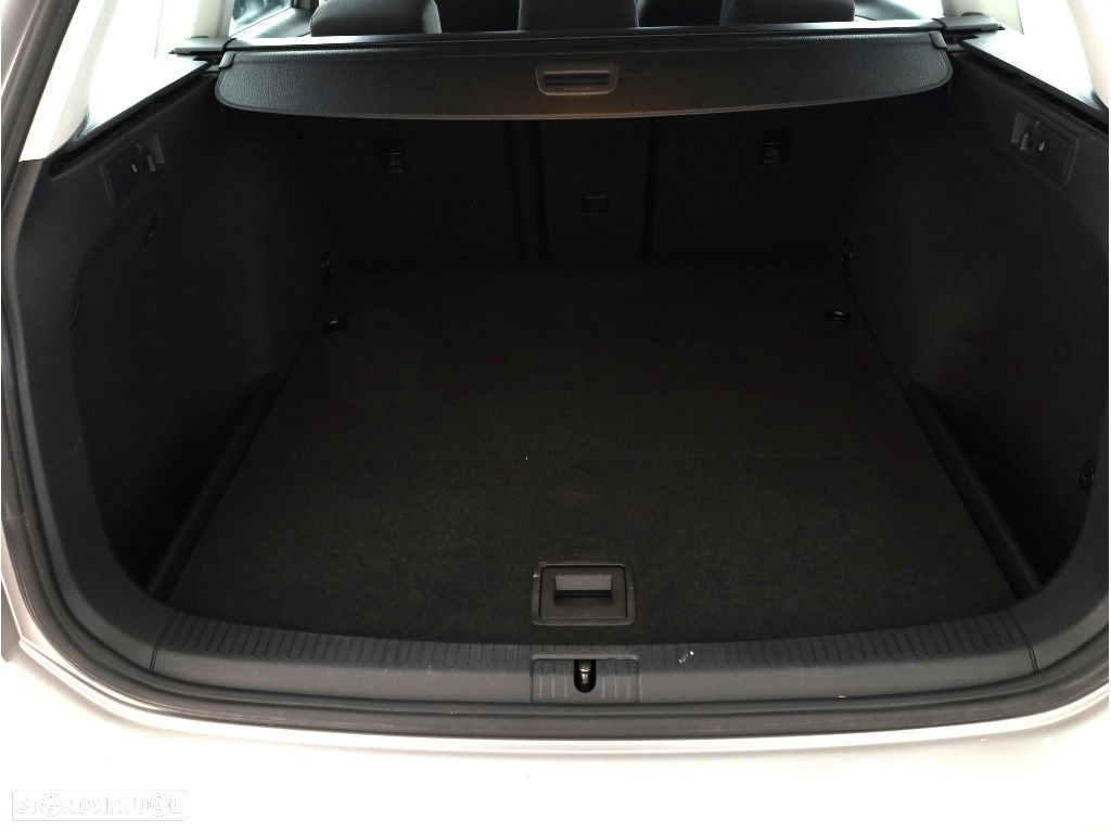 VW Golf Variant 1.6 TDi GPS Edition - 29