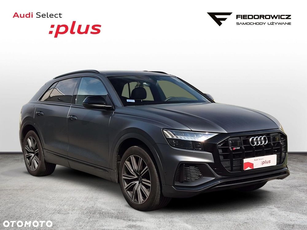 Audi SQ8 - 8