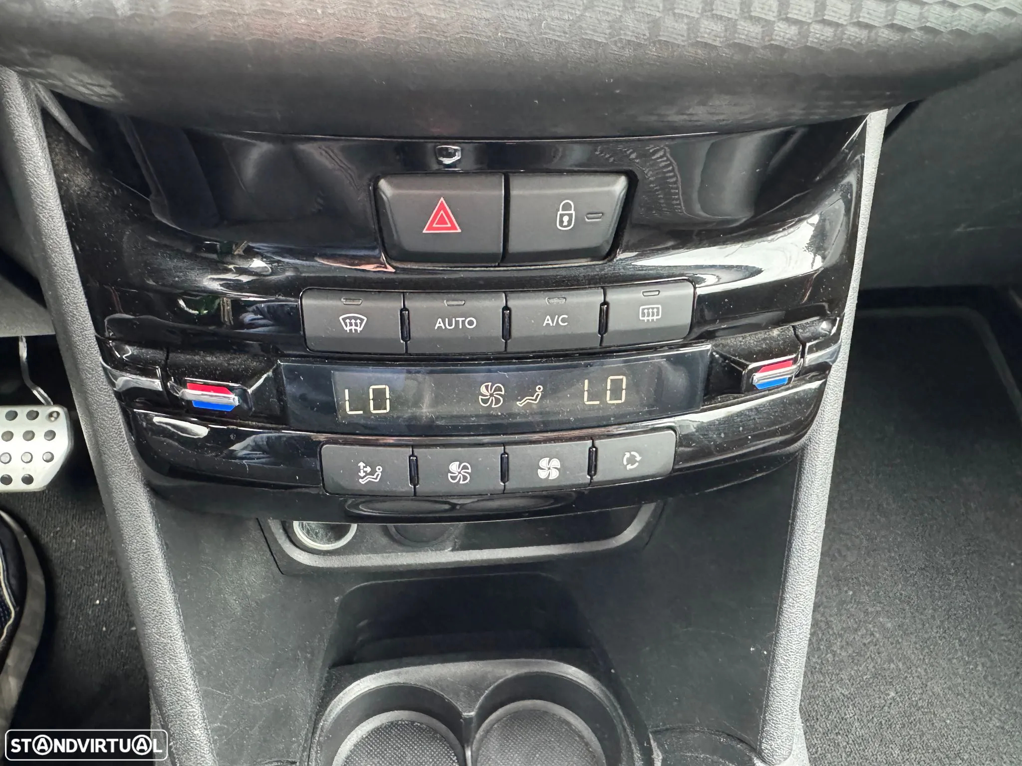 Peugeot 208 1.2 PureTech GT Line EAT8 - 22