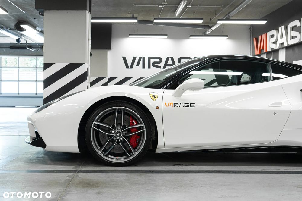 Ferrari 488 - 3