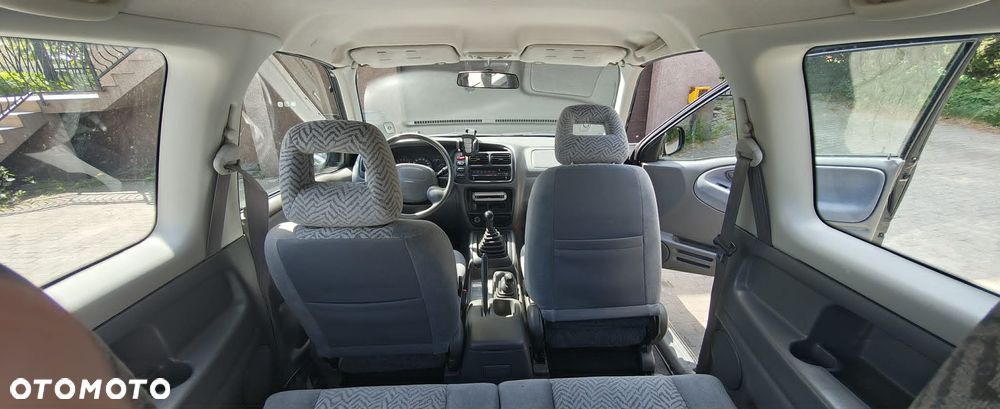 Suzuki Grand Vitara 1.6 - 14