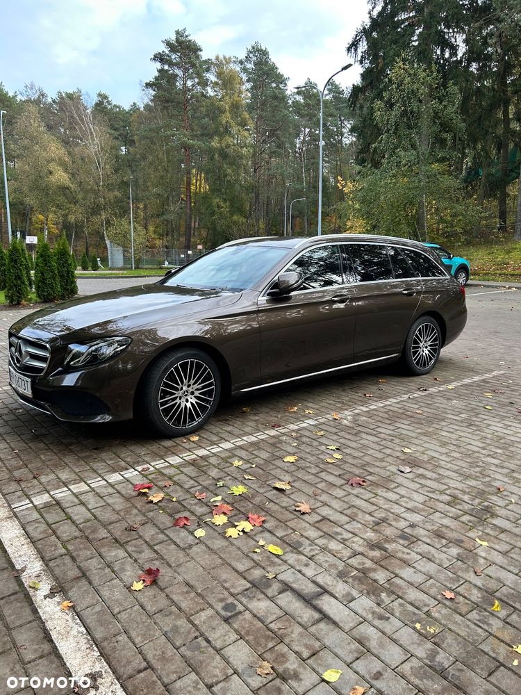 Mercedes-Benz Klasa E 220 d 9G-TRONIC - 3