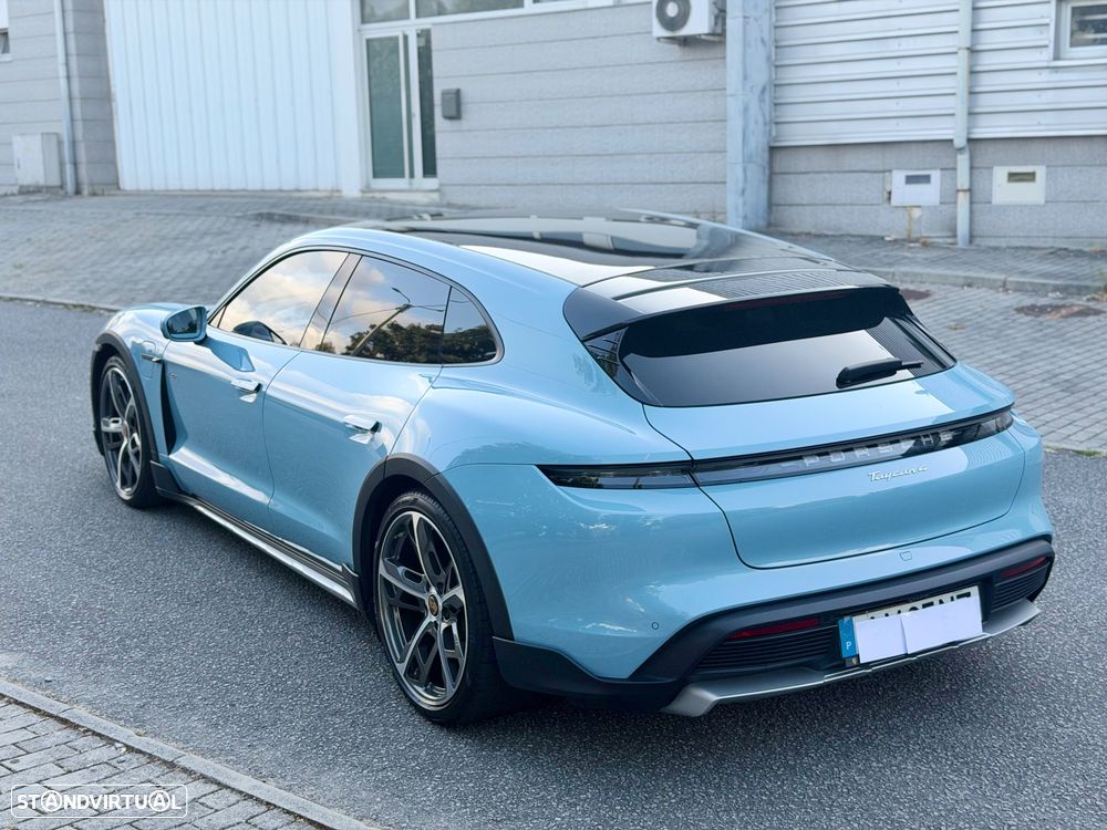 Porsche Taycan Cross Turismo 4 - 20