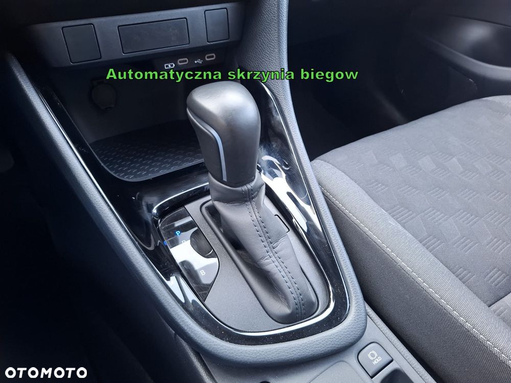 Toyota Yaris Hybrid 1.5 Selection Style - 4