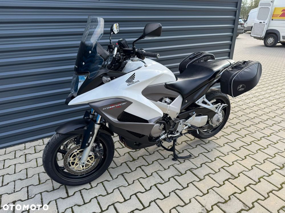 Honda VFR - 3