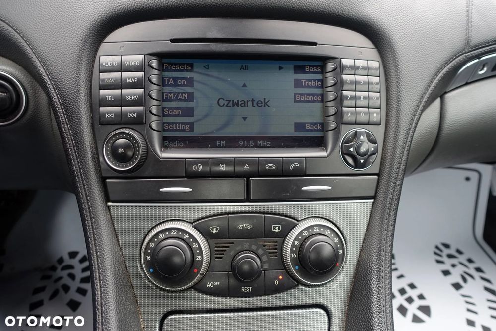 Mercedes-Benz SL 350 - 12