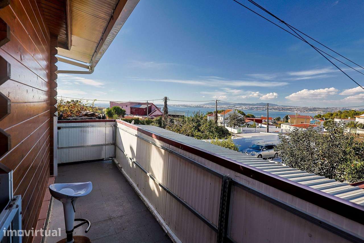 Terreno com Casa de Madeira e Vista Panorâmica em Quinta da Raposeira, - Grande imagem: 2/48