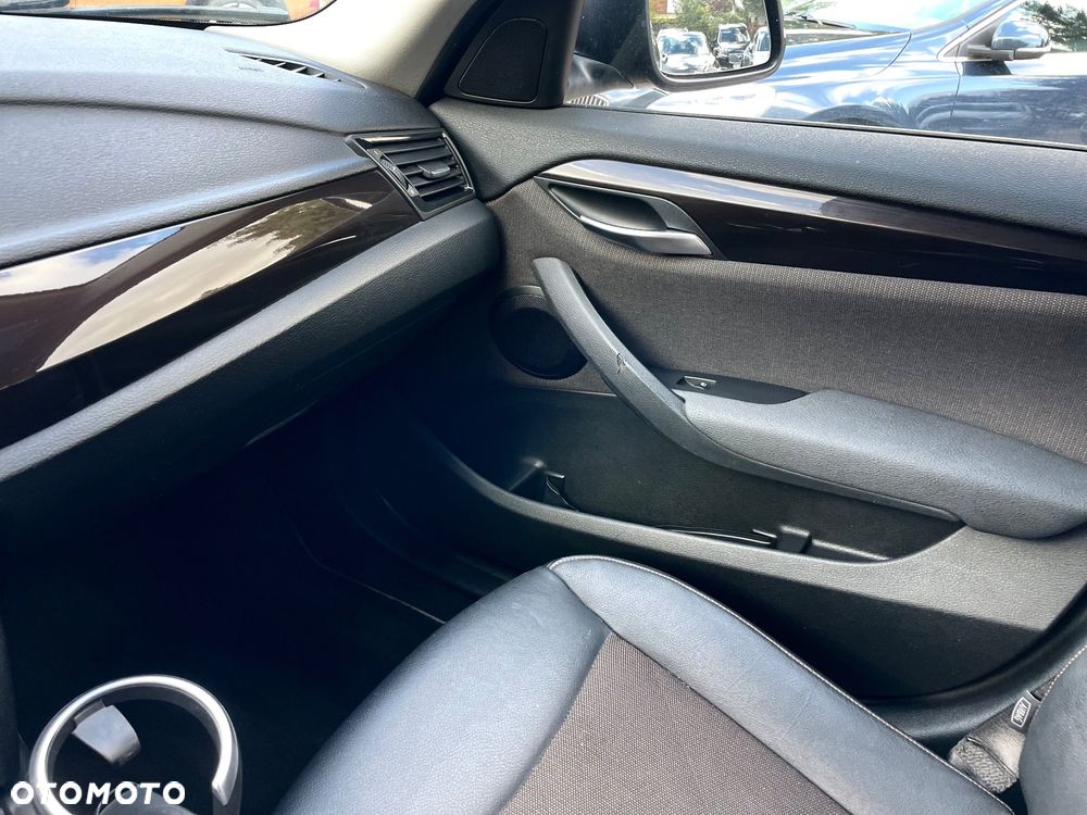 BMW X1 sDrive18d xLine - 13