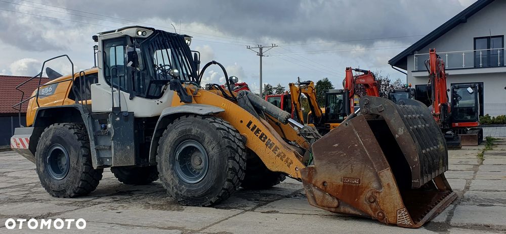Liebherr L556 - 27
