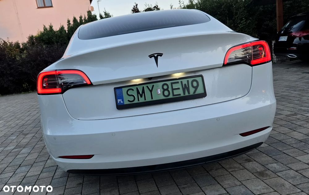 Tesla Model 3 - 18
