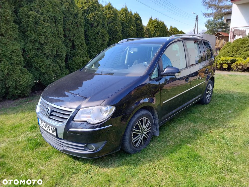 Volkswagen Touran 2.0 TDI Highline - 1