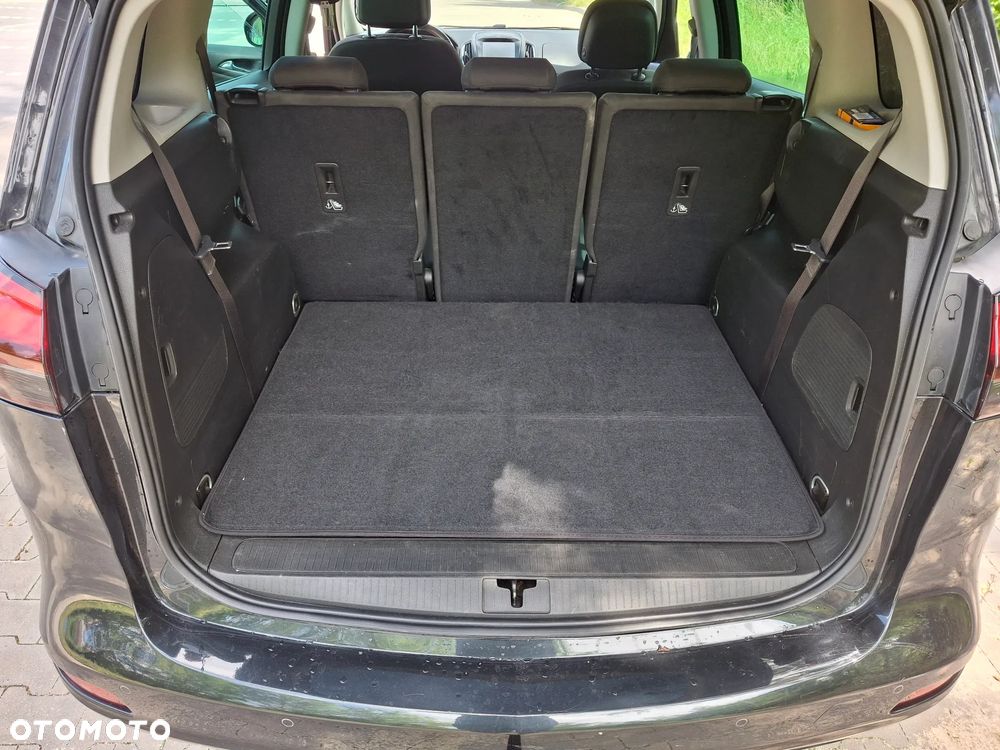 Opel Zafira - 25