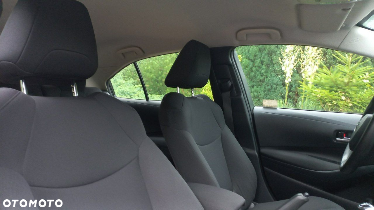 Toyota Corolla - 16