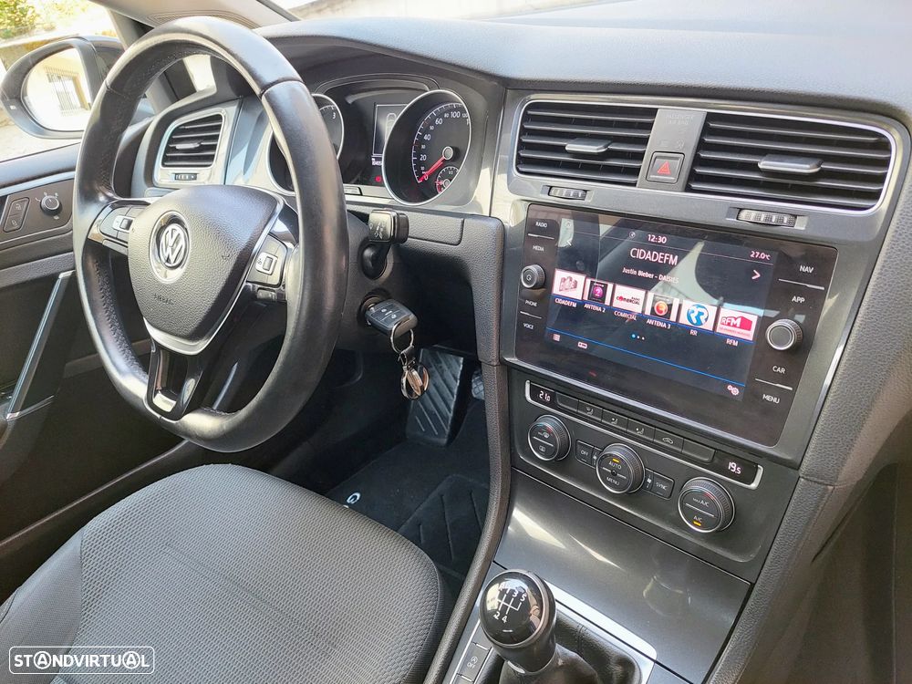 VW Golf 1.6 TDI Confortline - 45