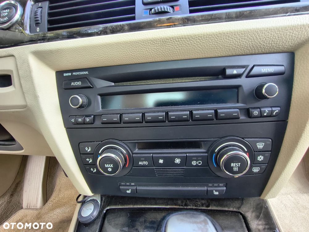 BMW Seria 3 320i - 16