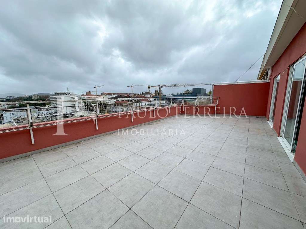 Apartamento T3 no centro de Braga - Grande imagem: 2/17
