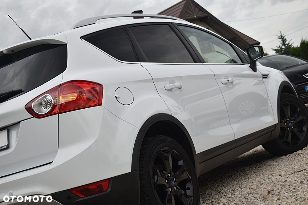 Ford Kuga 2.0 TDCi 2x4 Titanium - 37