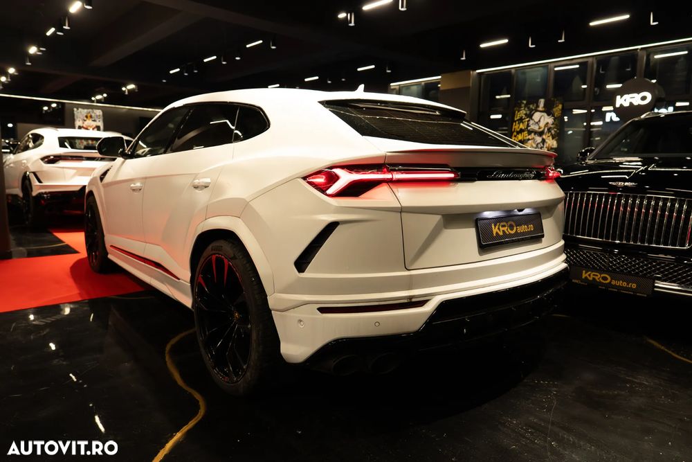 Lamborghini URUS - 3