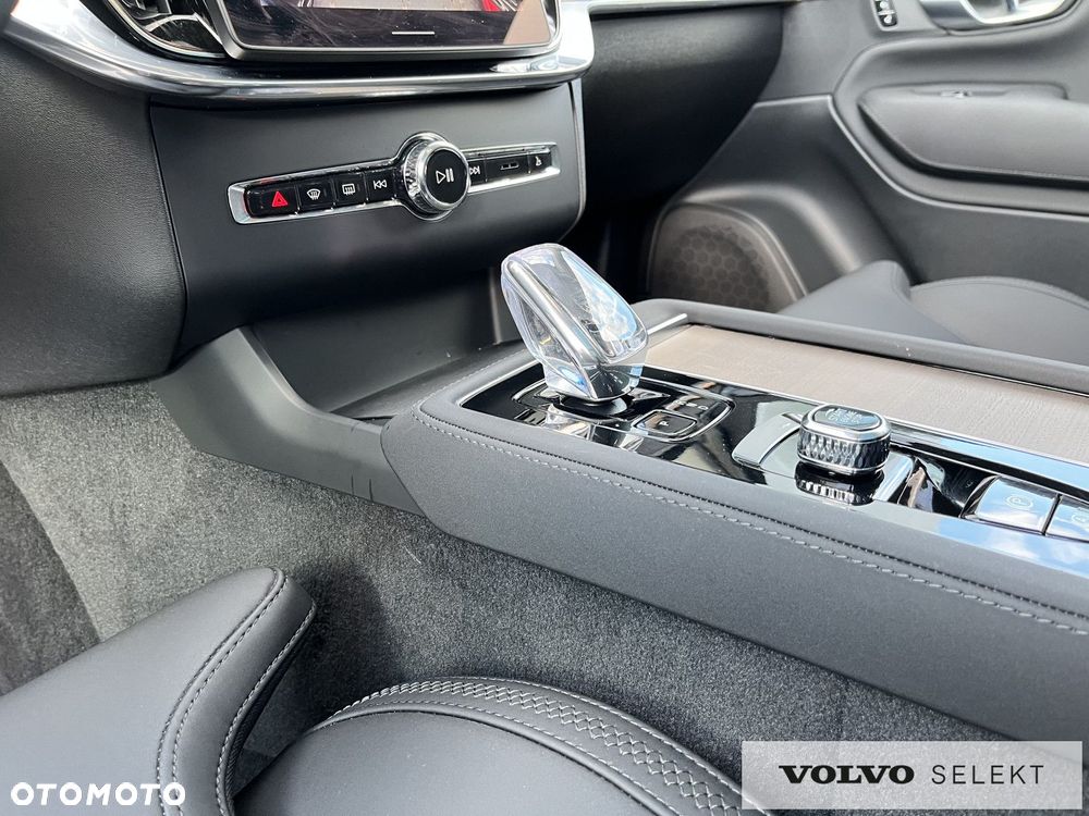 Volvo XC 90 - 16