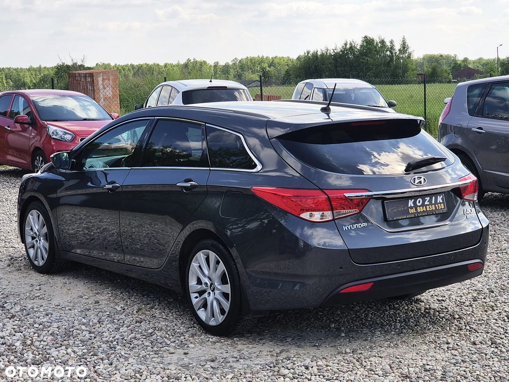 Hyundai i40 Kombi blue 1.7 CRDi Family - 9