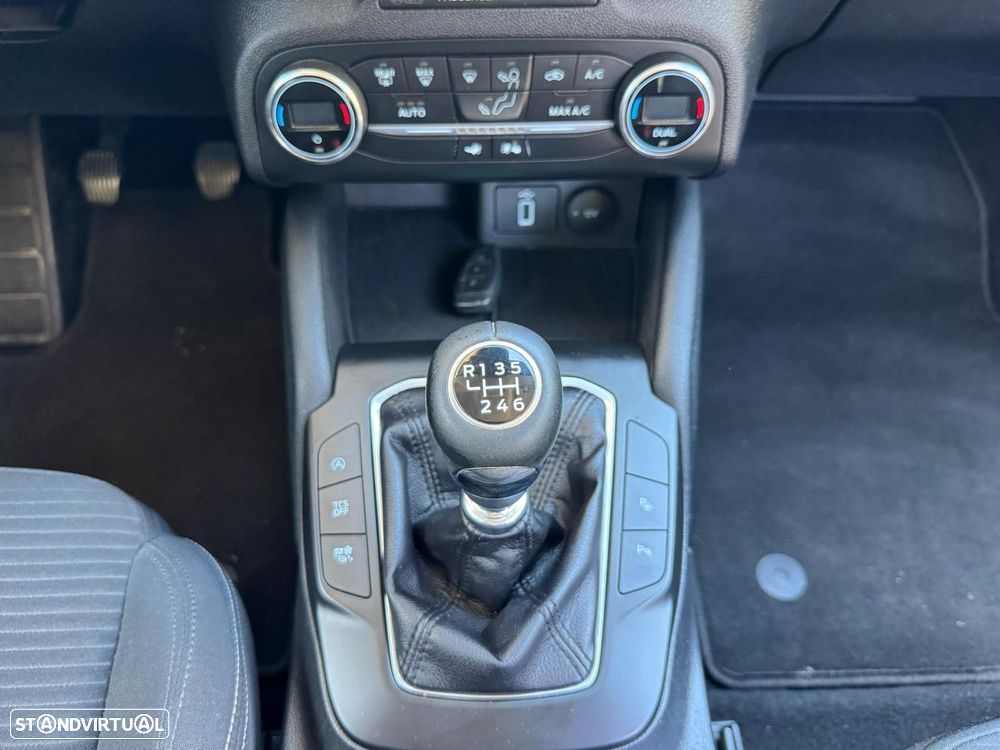 Ford Focus SW 1.5 TDCi EcoBlue Titanium - 14