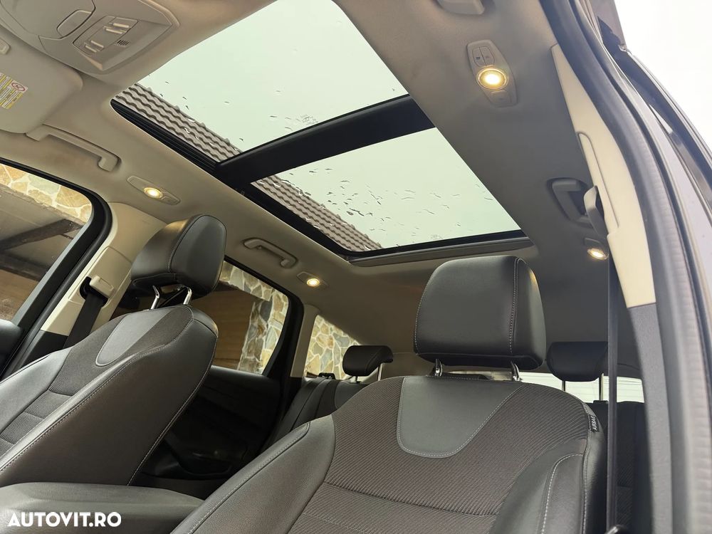 Ford Kuga 2.0 TDCi 4x4 Aut. SYNC - 9