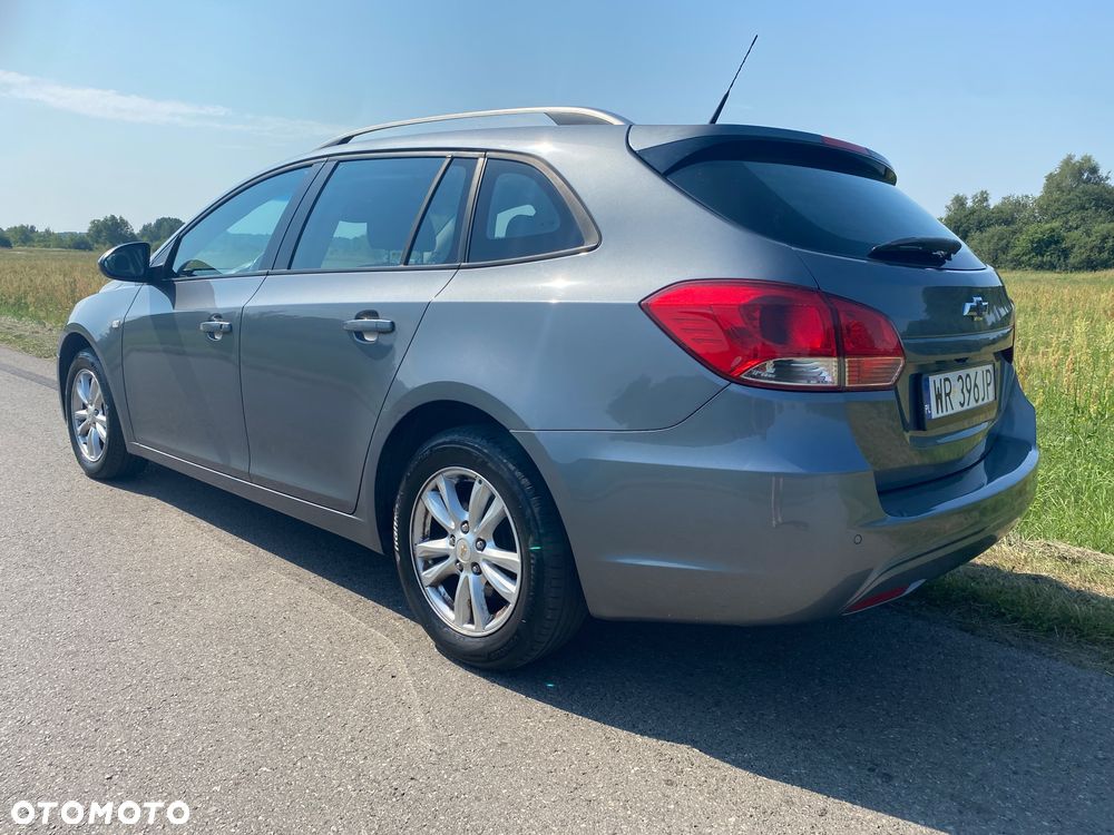 Chevrolet Cruze 1.7 D LT+ - 4