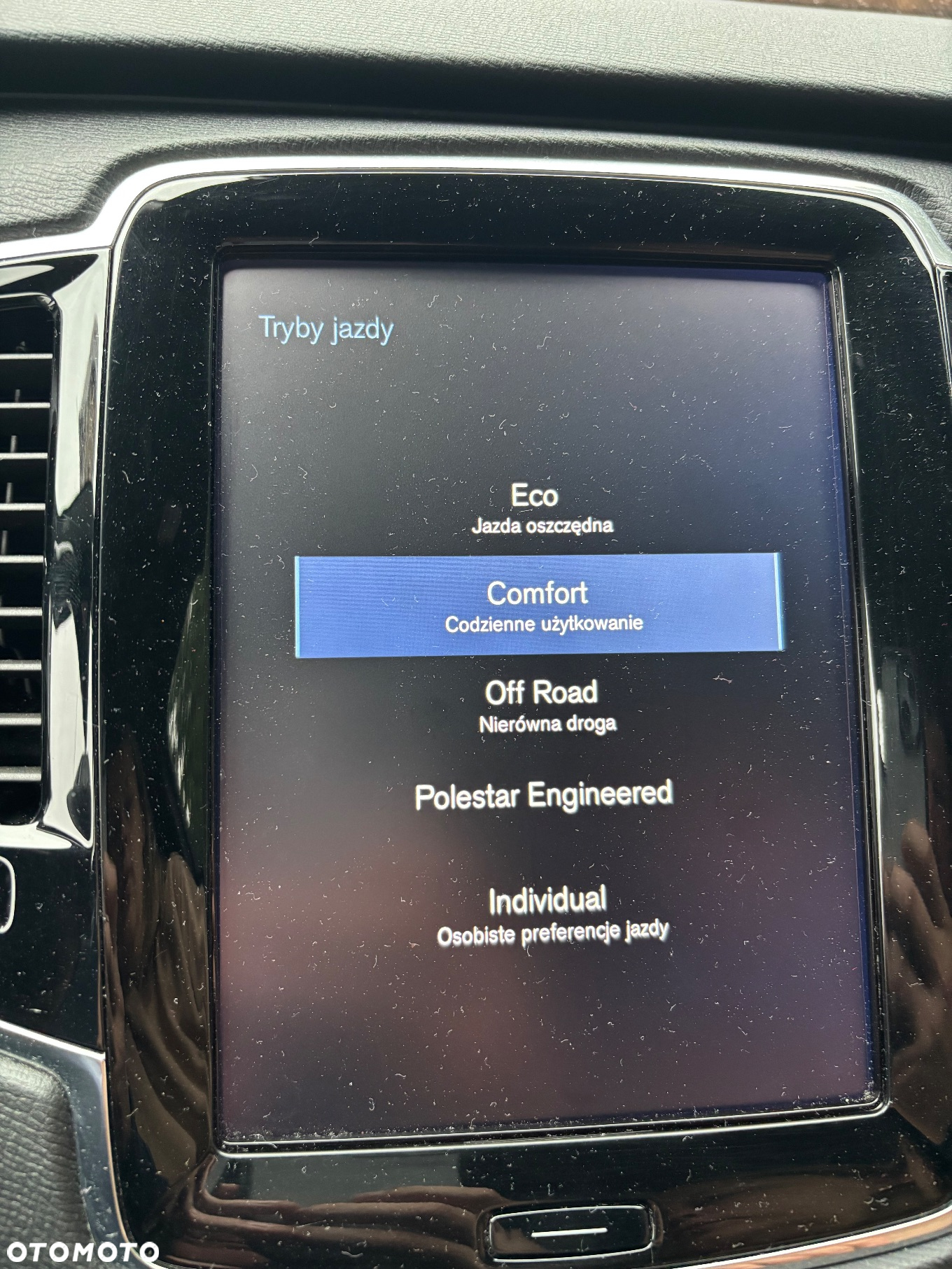 Volvo XC 90 D5 AWD R-Design 7os - 12